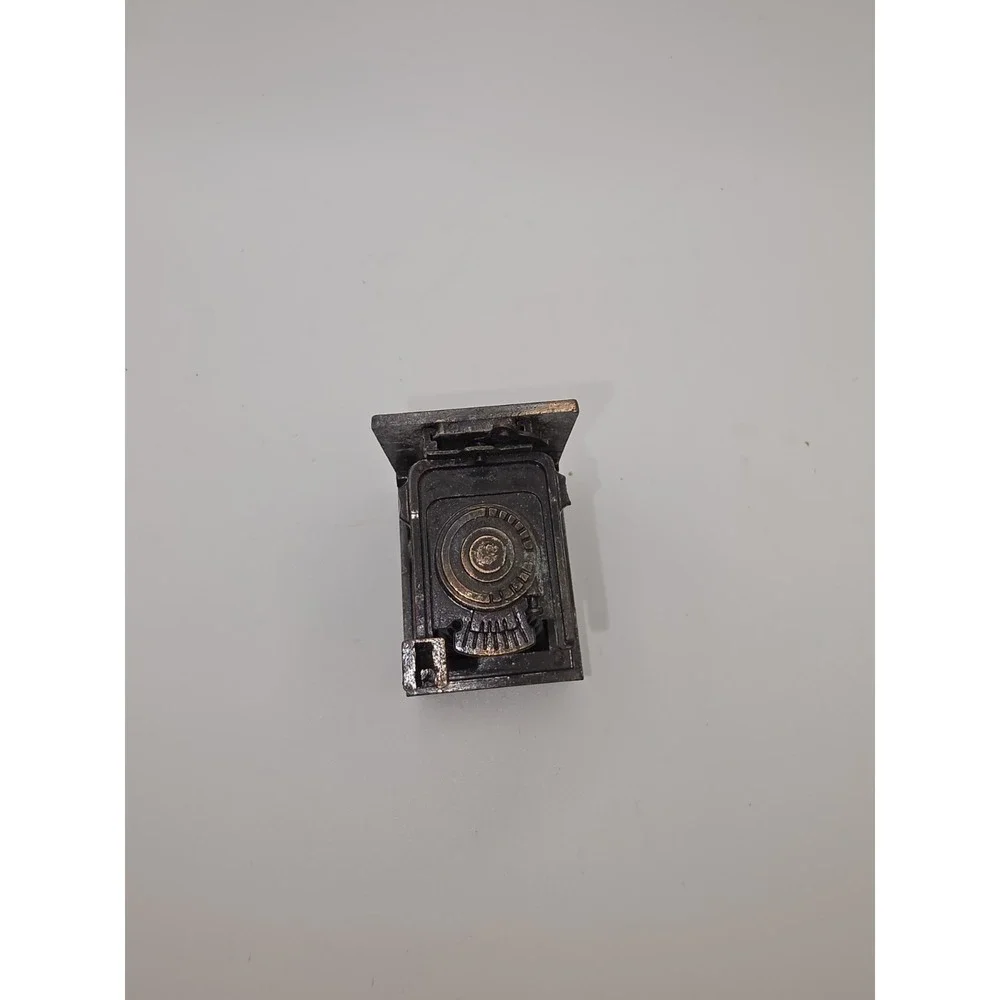 Miniature‎ Novelty Old Camera Pencil Sharpener